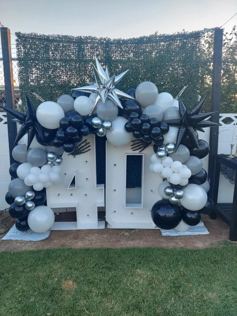40th birthday black and white balloon decoration